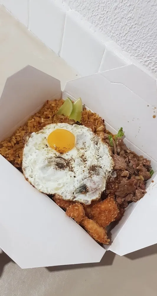 Riz Thaï Poulet Croustillant Suplement Bœuf Plus Oeuf